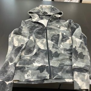 Like new lululemon scuba hoodie